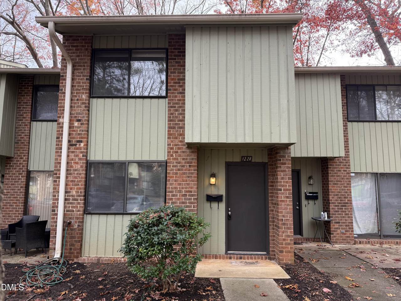 1228 Teakwood Place - Photo 1