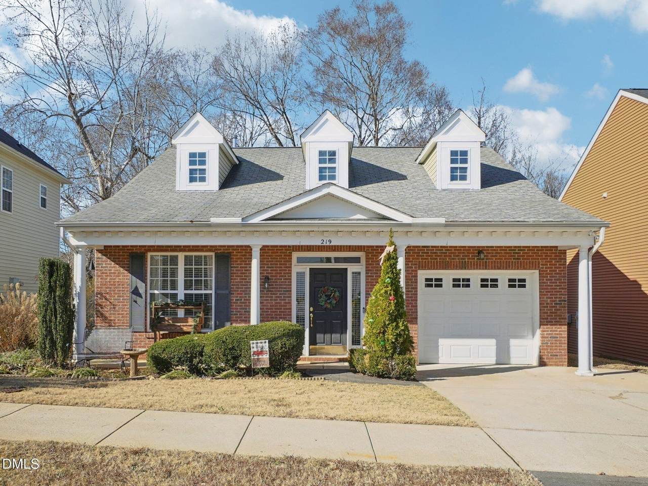 219 Tuscarora Lane - Photo 1