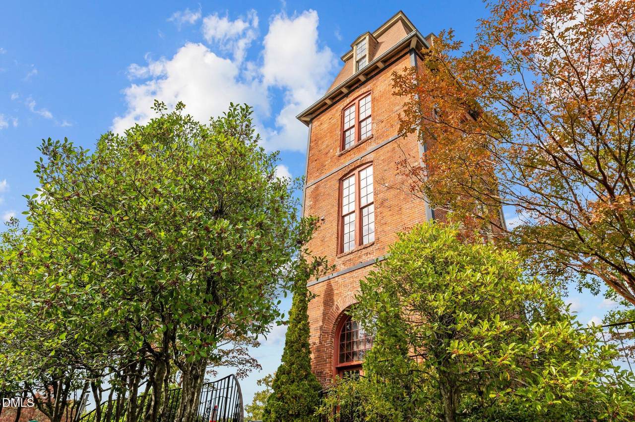 807 Trinity Avenue - Photo 1