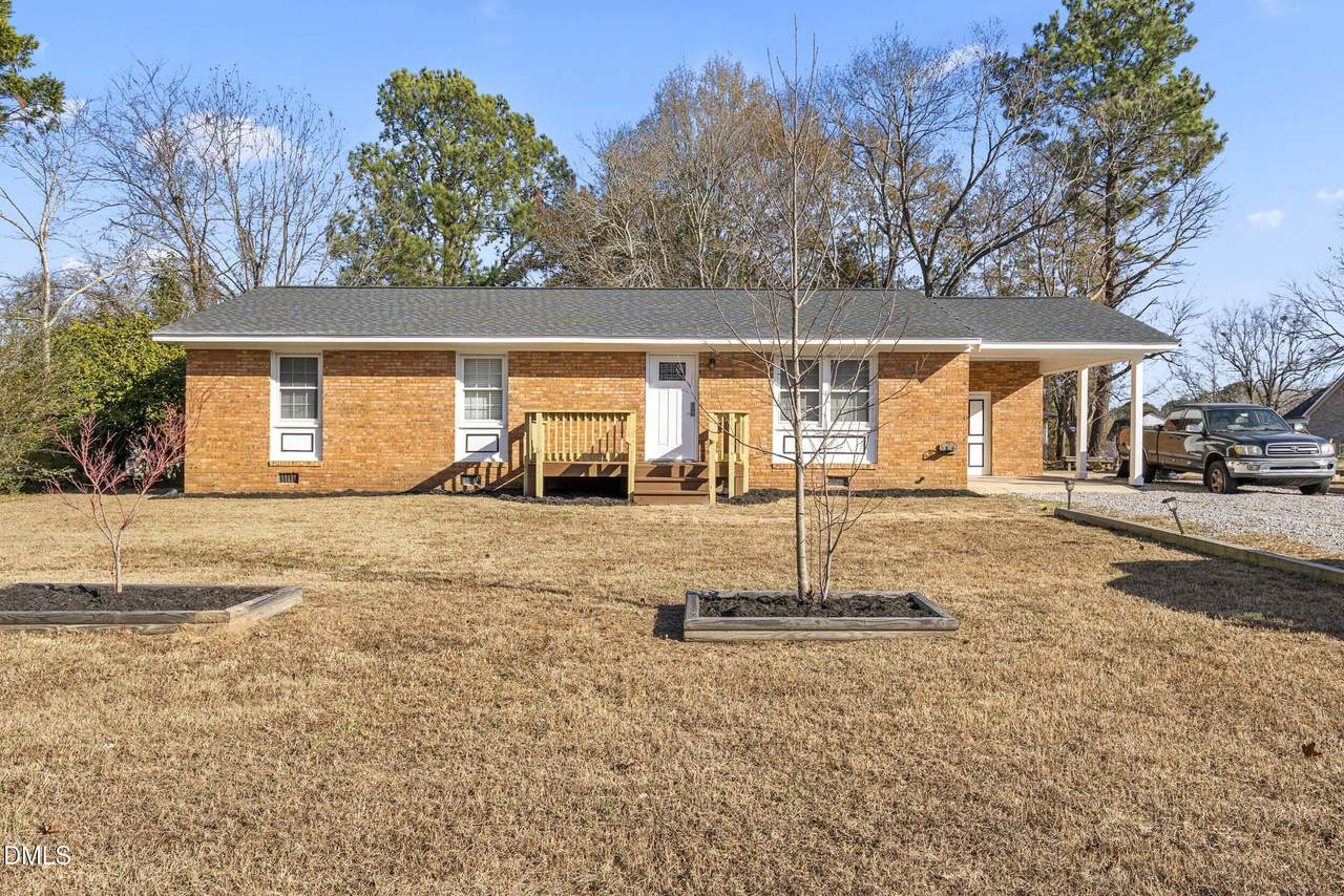 3760 Wakefield Lane - Photo 1