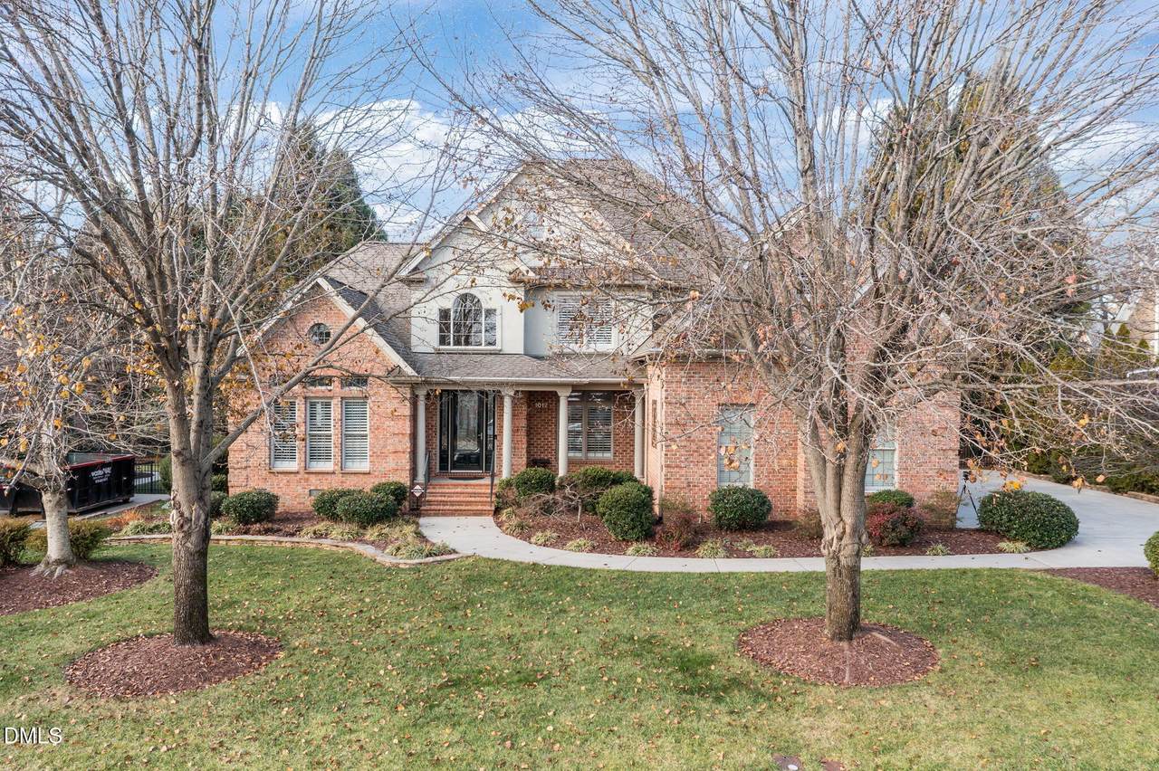 1012 Mill Pointe Way - Photo 1