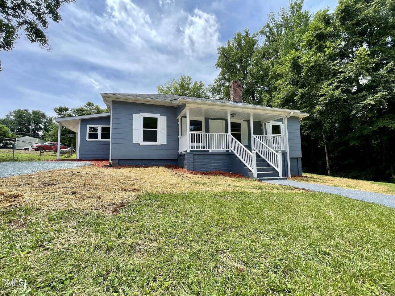 213 Hicks Circle - Photo 1