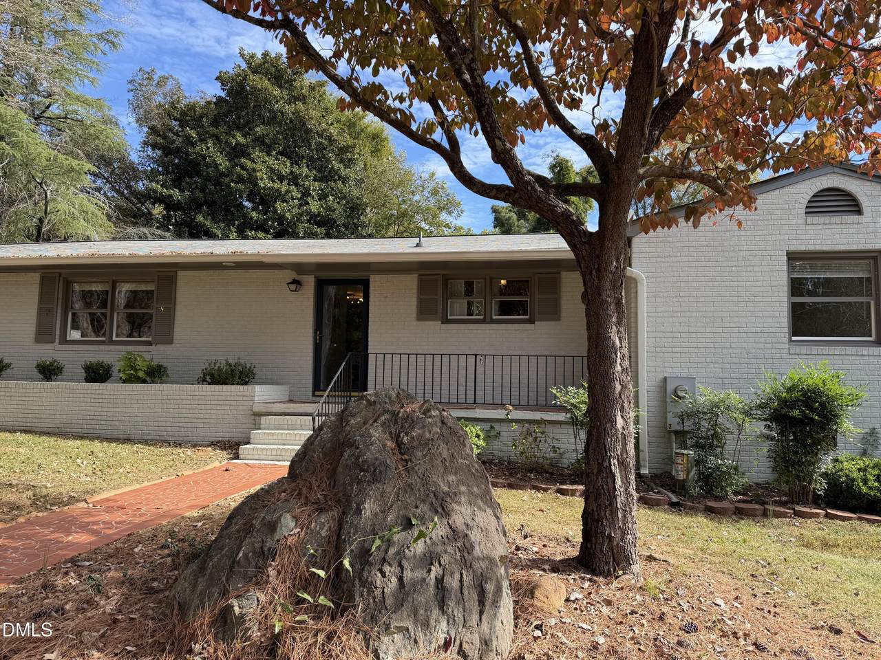 316 Hillsboro Street - Photo 1