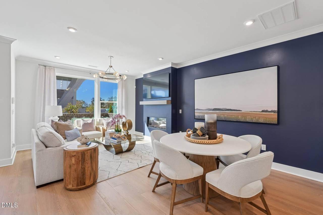 72 Wandering Way - Photo 1