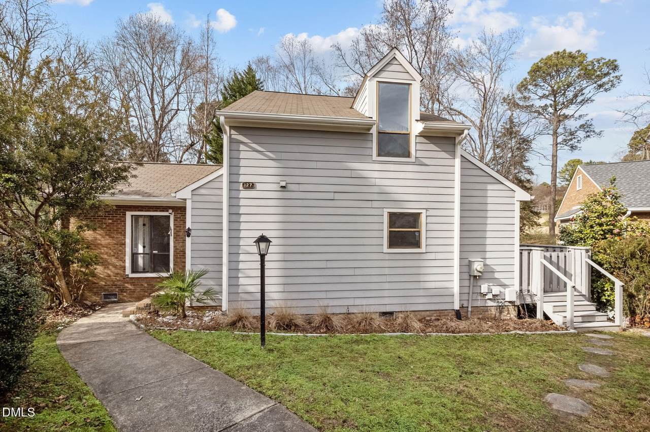 127 Clancy Circle - Photo 1