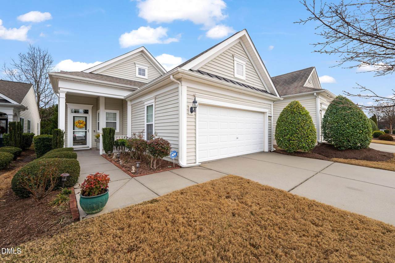 316 Easton Grey Loop - Photo 1