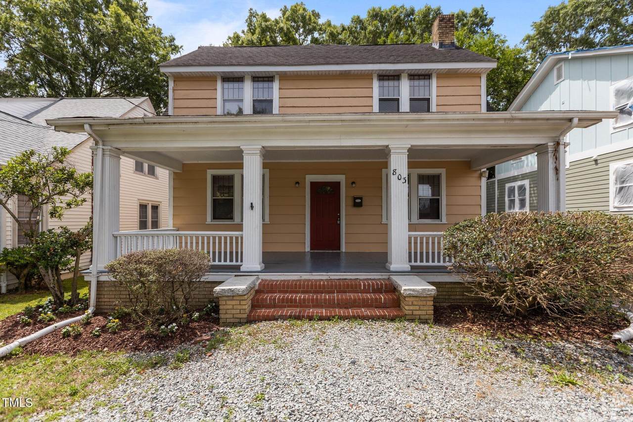 803 Club Boulevard - Photo 1