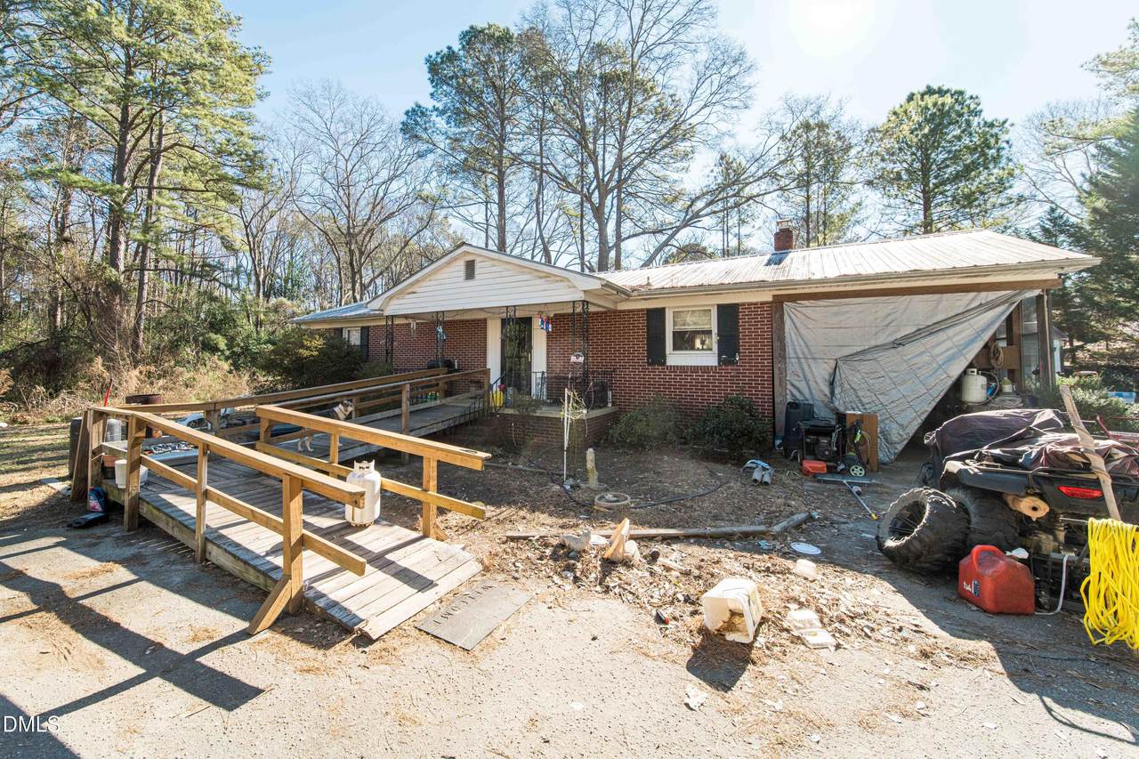 541 Old Cheraw Highway - Photo 1