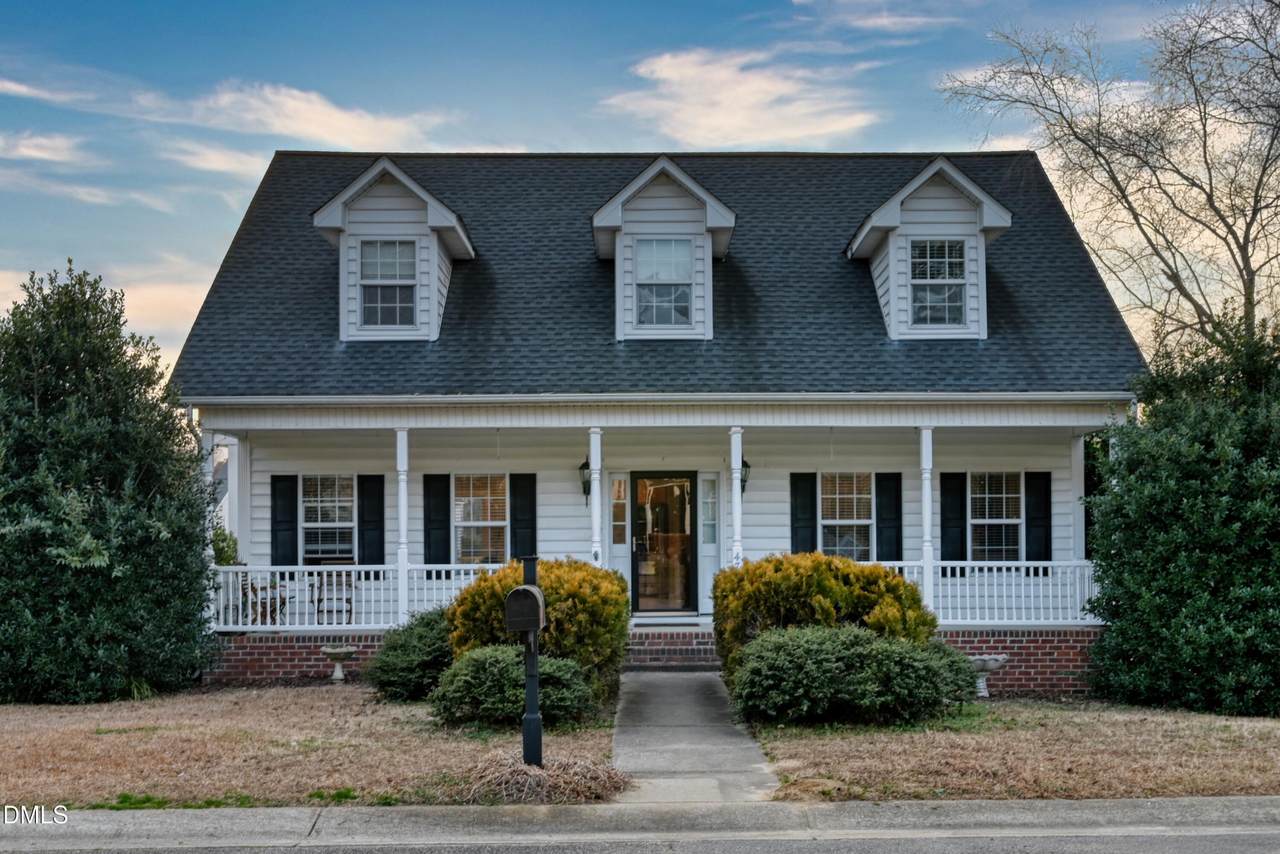 4737 Waterford Cove Drive - Photo 1