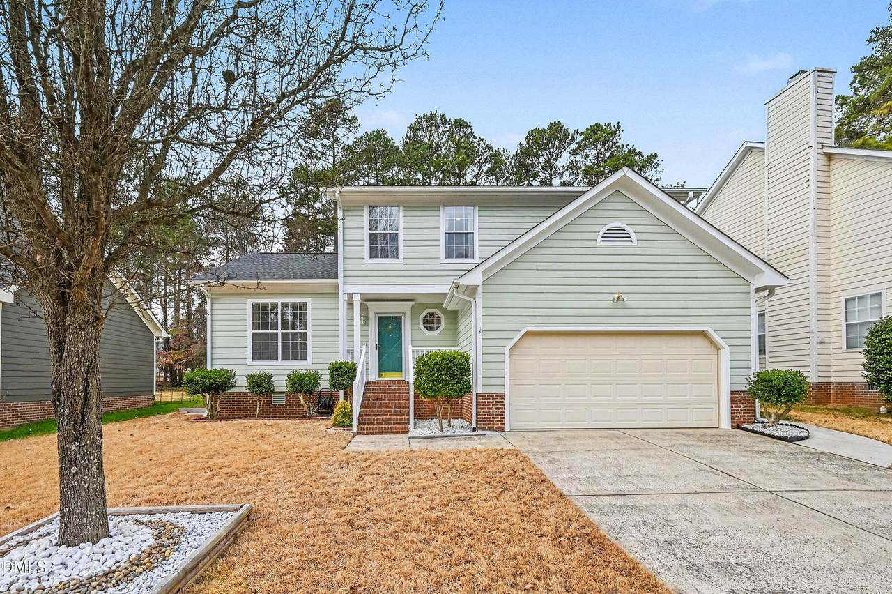 215 Trailview Drive - Photo 1