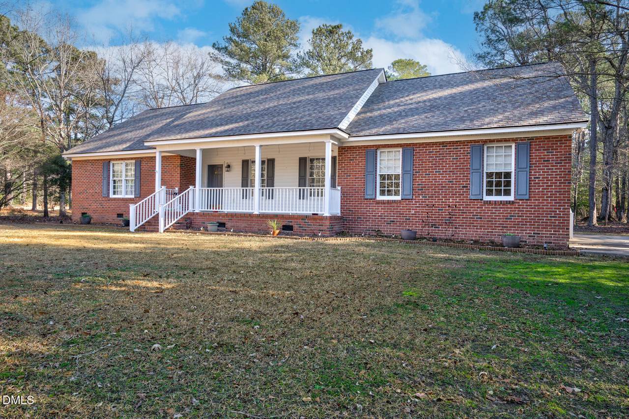 31 Wright Drive - Photo 1