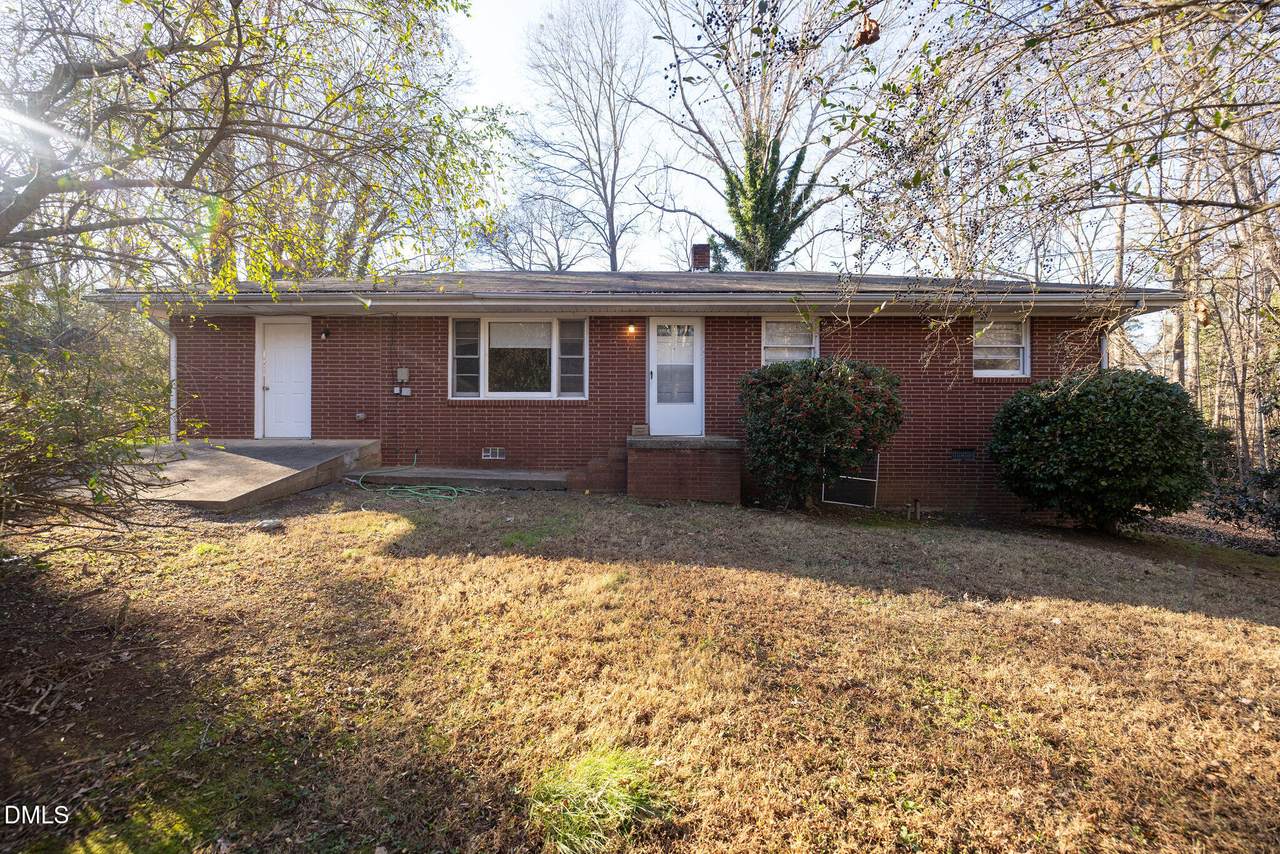 429 Lakeshore Drive - Photo 1