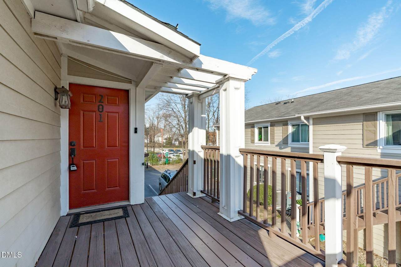 2208 Stafford Avenue - Photo 1