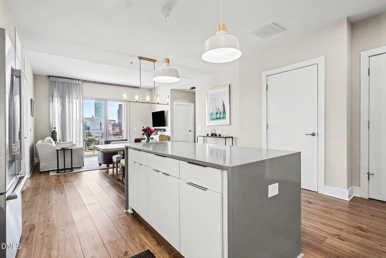 214 Hunt Street - Photo 1