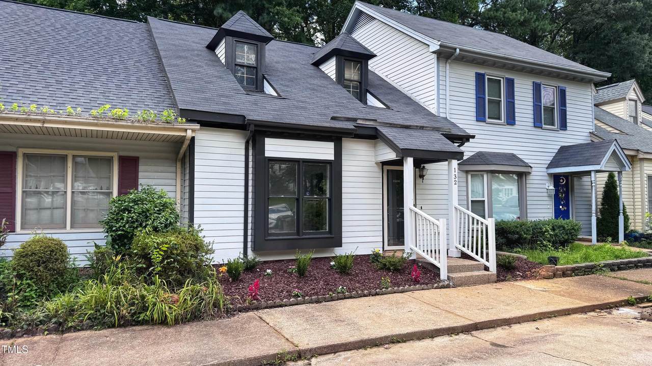 132 Carriage House Trail - Photo 1