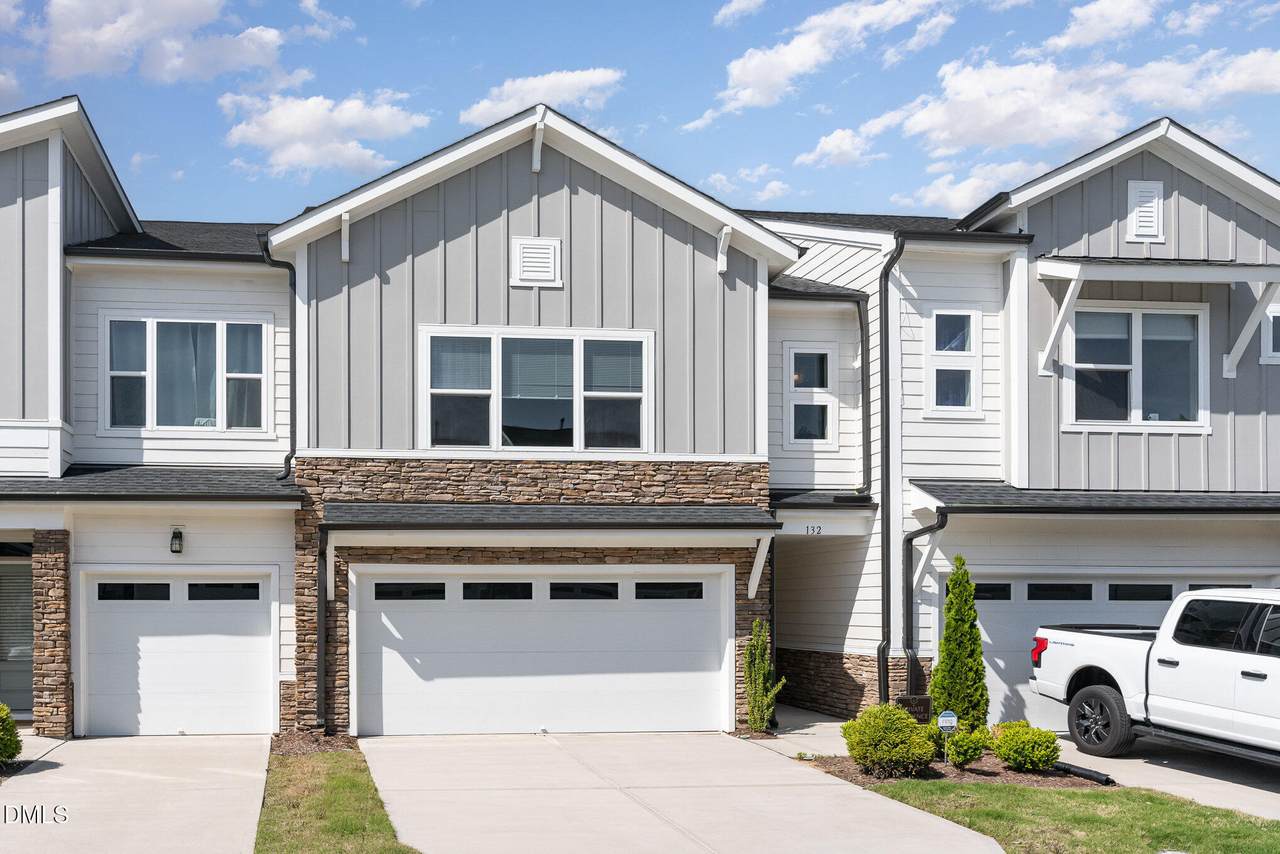 132 Deardom Way - Photo 1