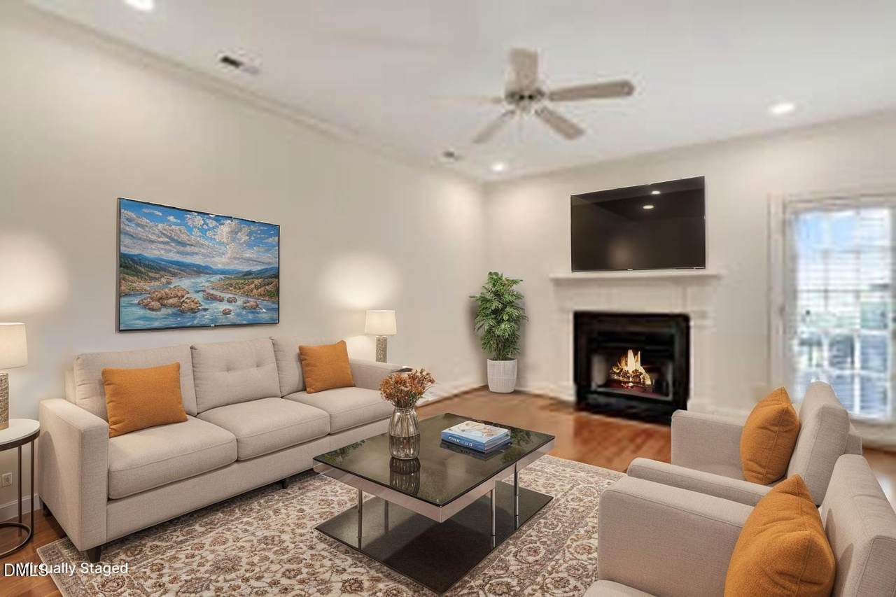 814 Cotton Exchange Court - Photo 1