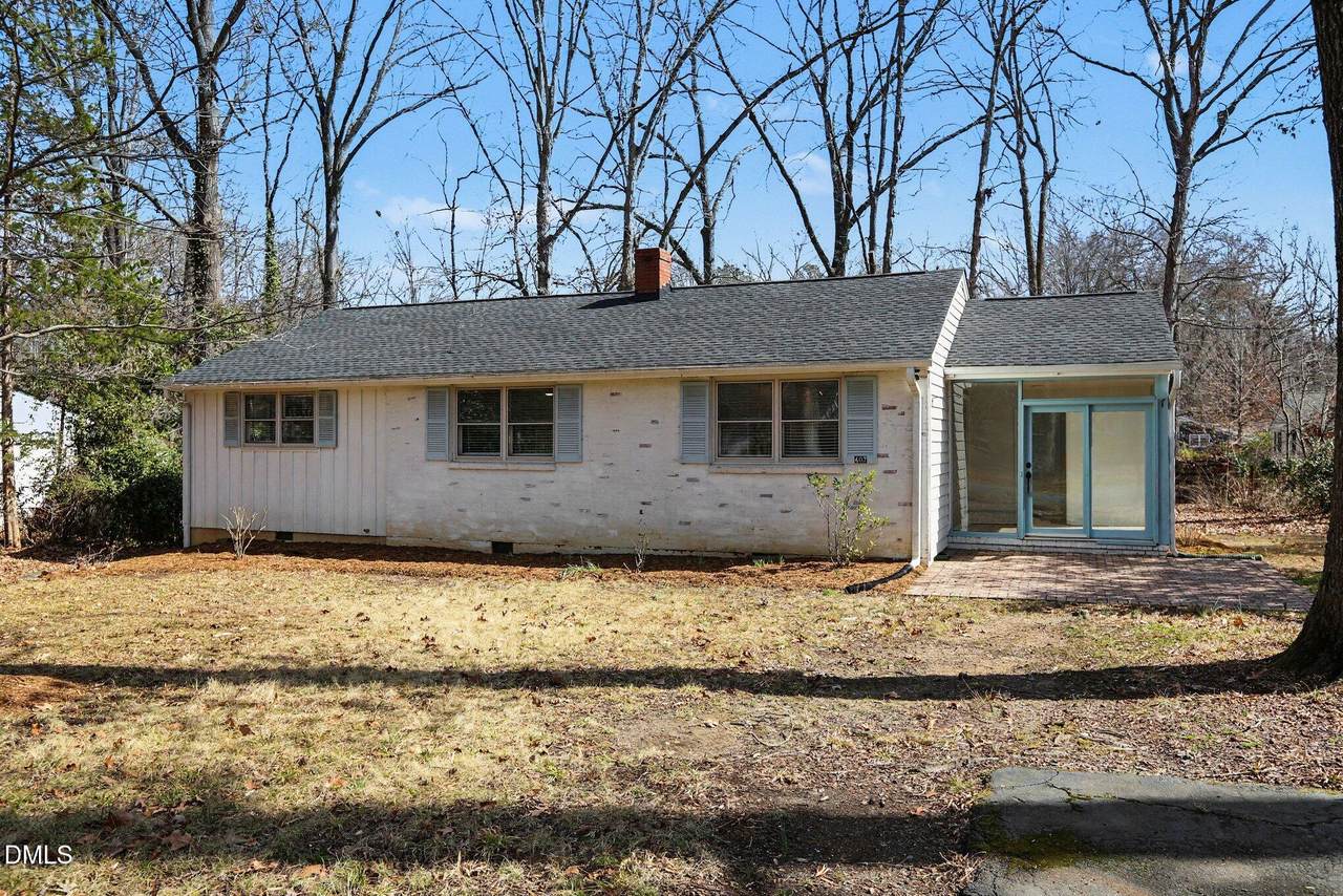 407 Hickory Drive - Photo 1