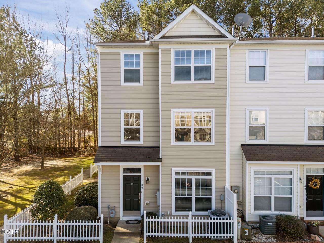 8621 Neuse Club Lane - Photo 1