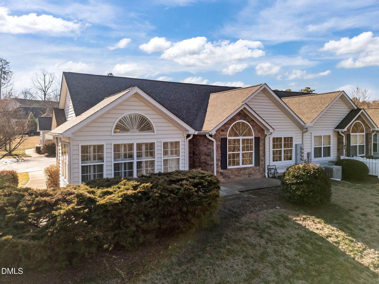 1147 Blue Bird Lane - Photo 1