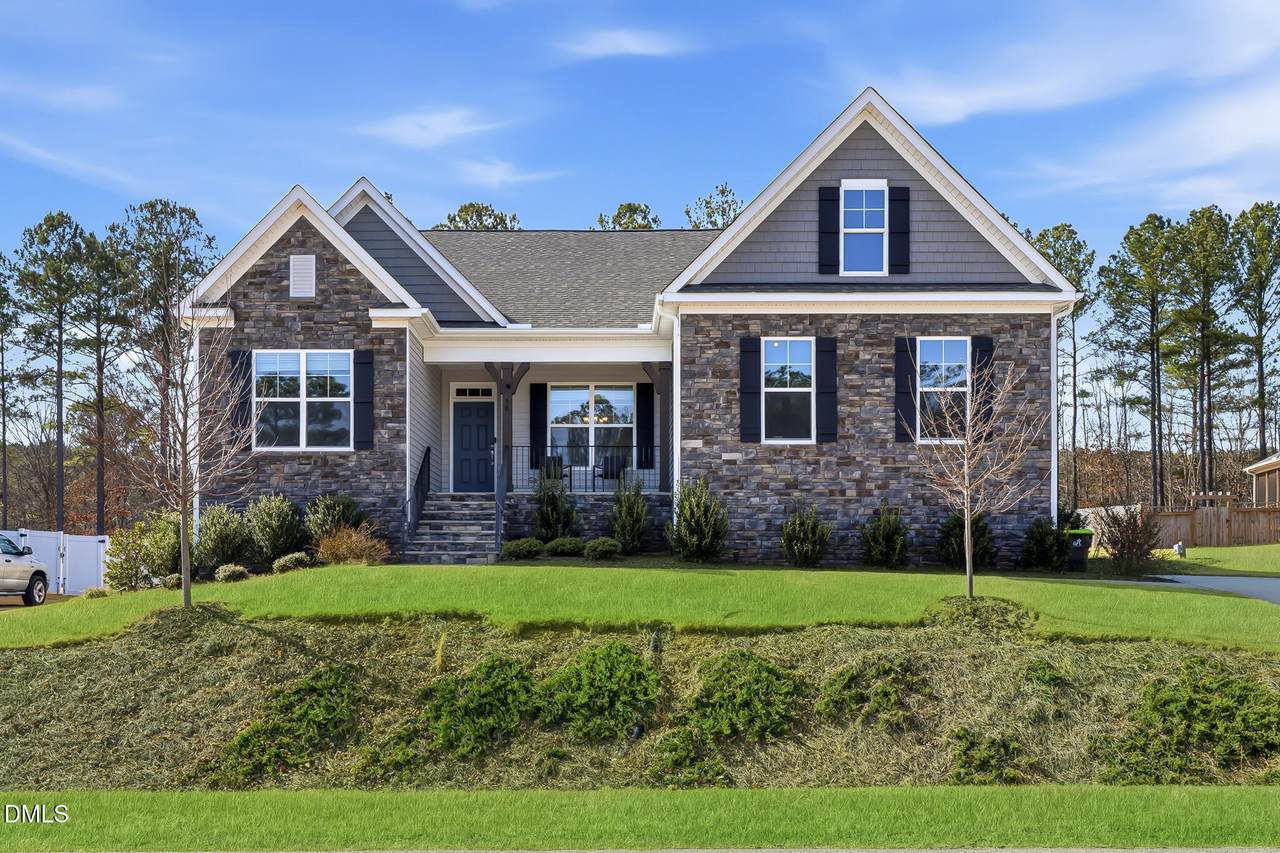 30 Ironwood Boulevard - Photo 1