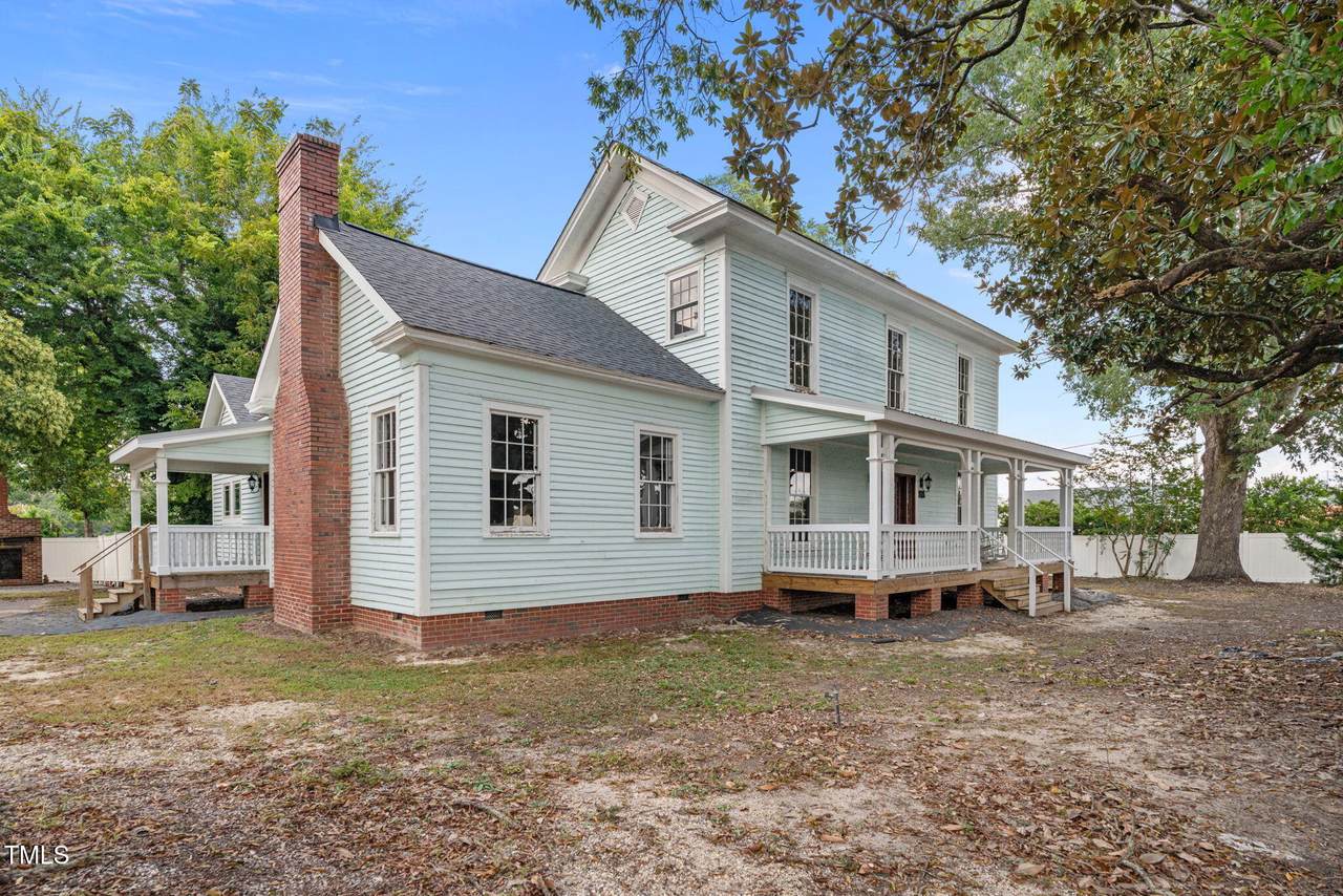 202 Main Street - Photo 1