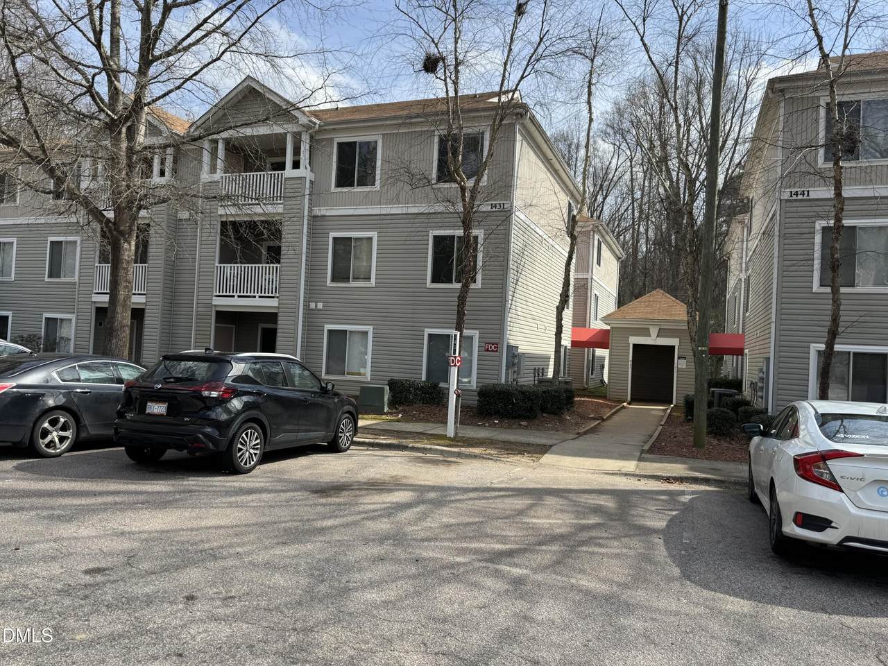 1431 Collegiate Circle - Photo 1