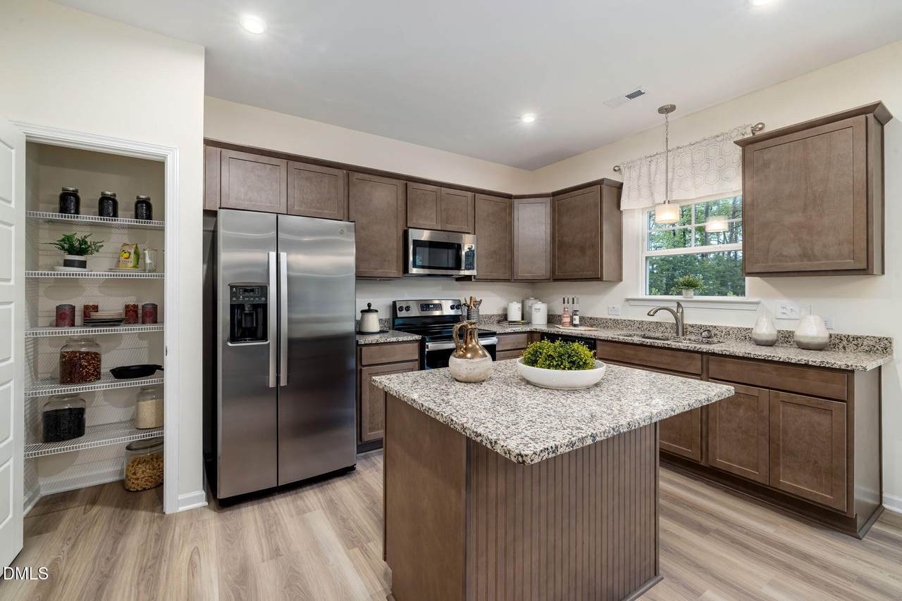 95 Oak Meadow Lane - Photo 1