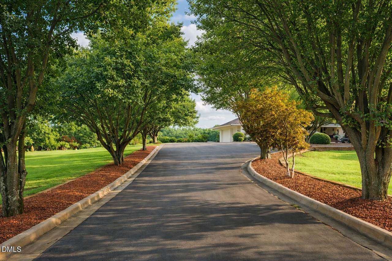 474 Barefoot Road - Photo 1