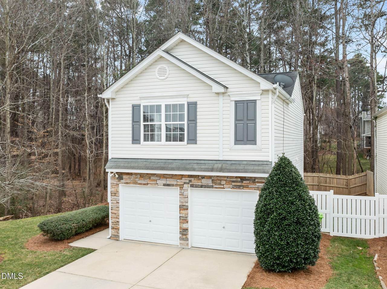 5501 Stewartby Drive - Photo 1