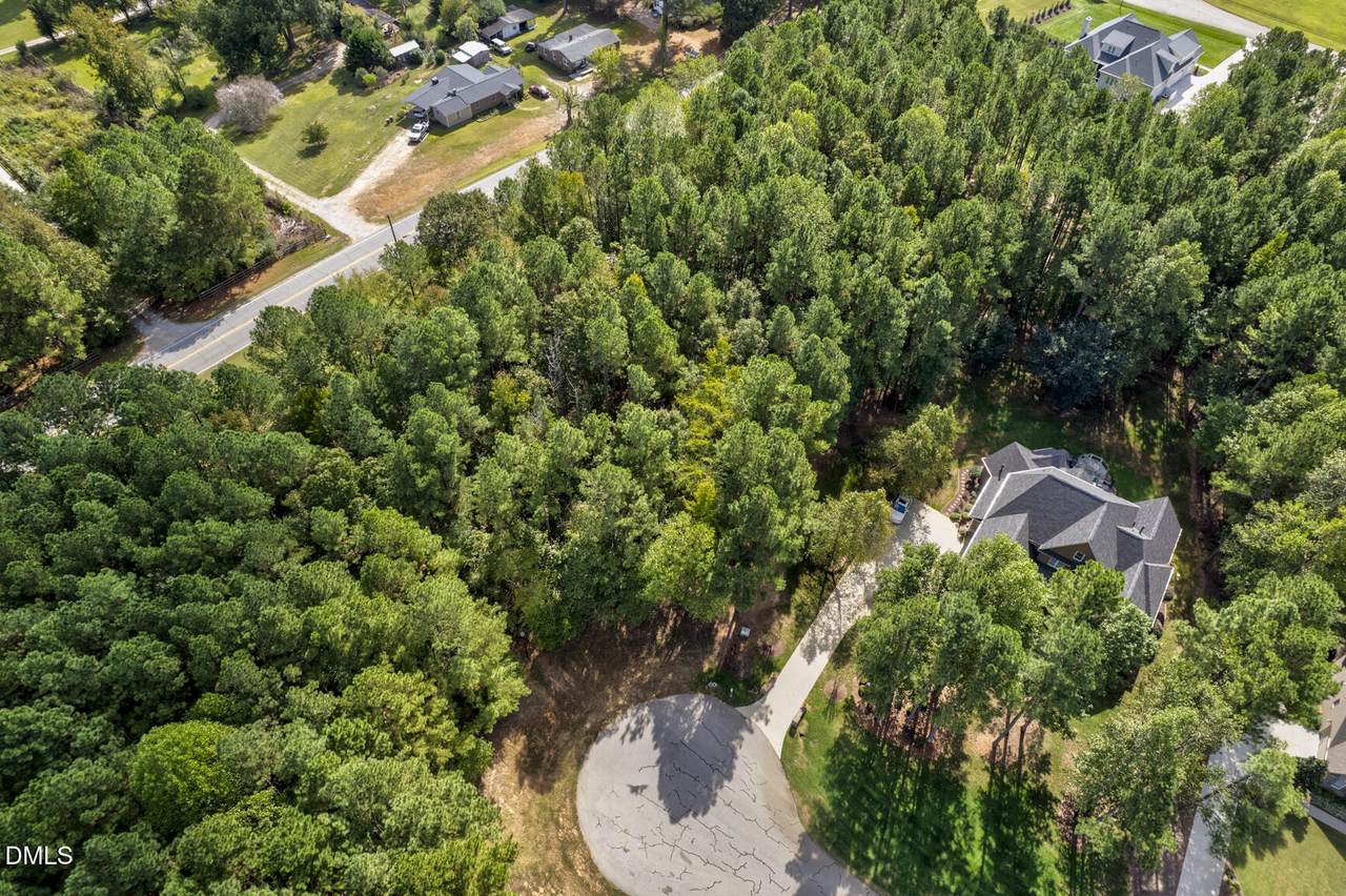 3327 Oak Leaf Drive - Photo 1