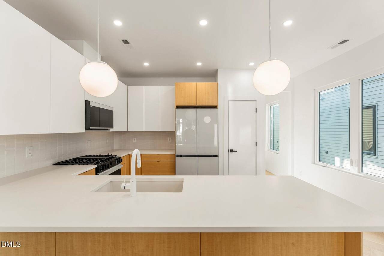 409 Alston Street - Photo 1