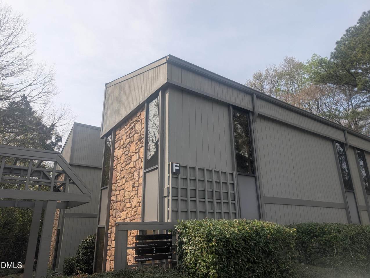 1100 Logger Court - Photo 1