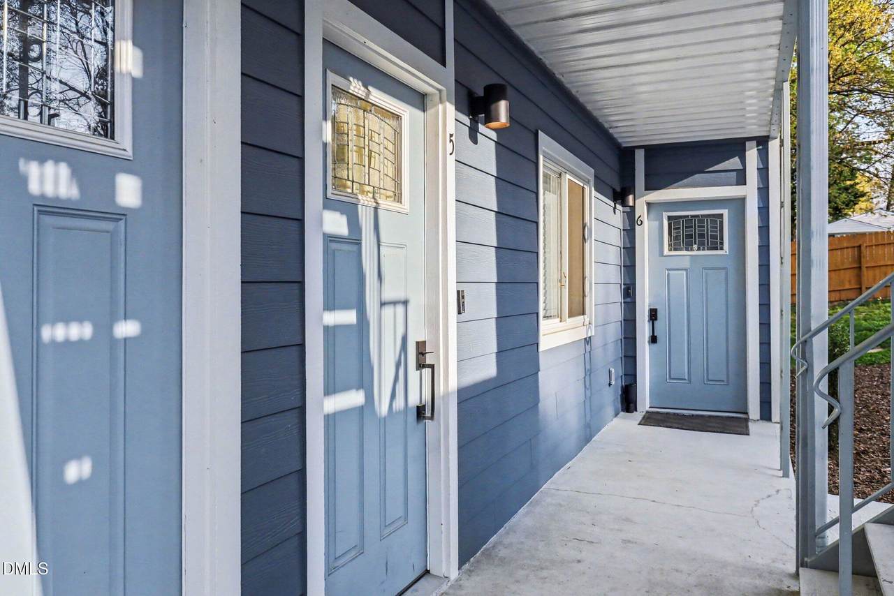 1309 Hudson Avenue - Photo 1