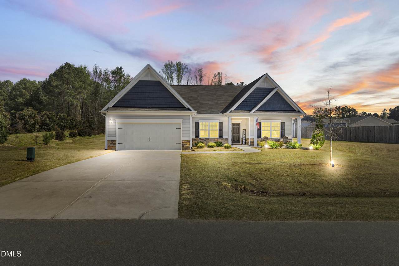 113 Lexington Drive - Photo 1