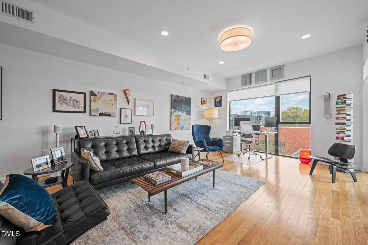 523 West Street - Photo 1