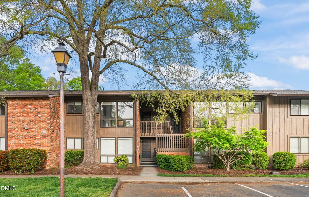 304 Oak Tree Drive - Photo 1