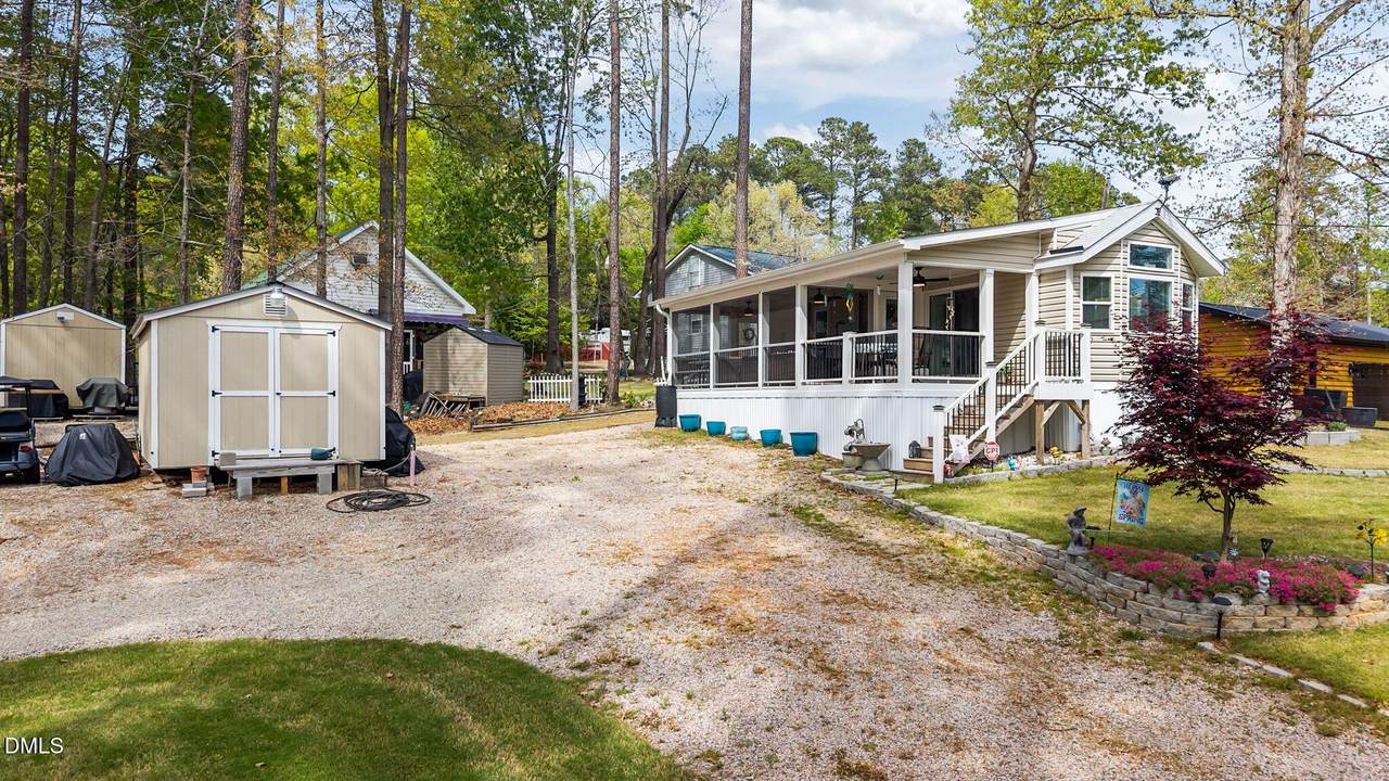 107 Lightfoot Drive - Photo 1