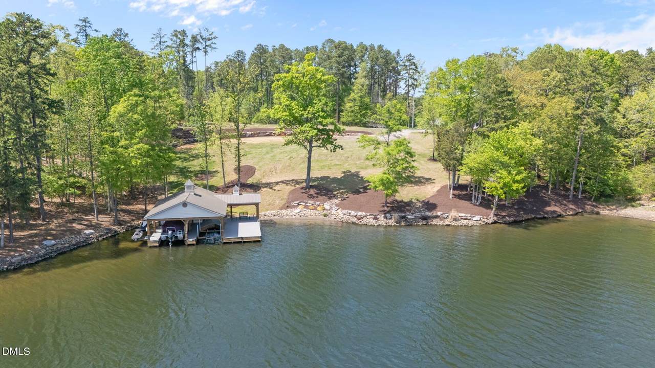 1050 Estate Road - Photo 1