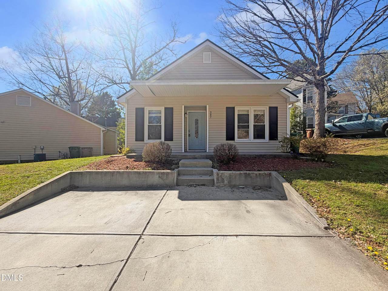 307 Wax Myrtle Court - Photo 1
