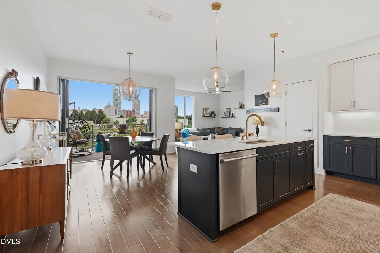 214 Hunt Street - Photo 1