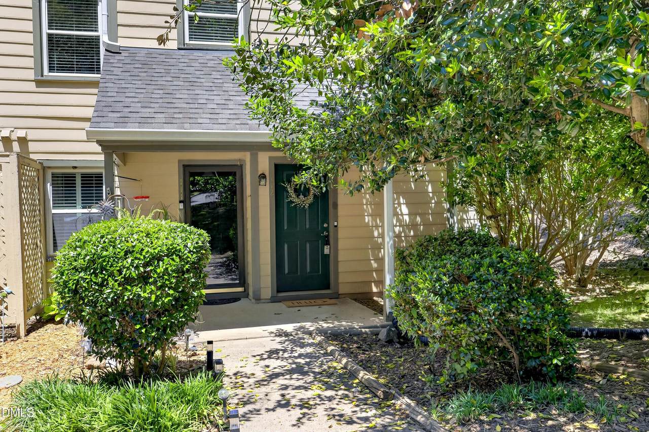 112 Broad Leaf Circle - Photo 1