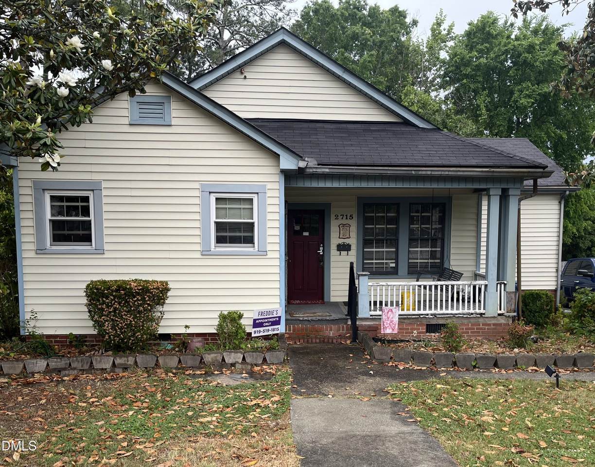 2715 Chapel Hill Road - Photo 1