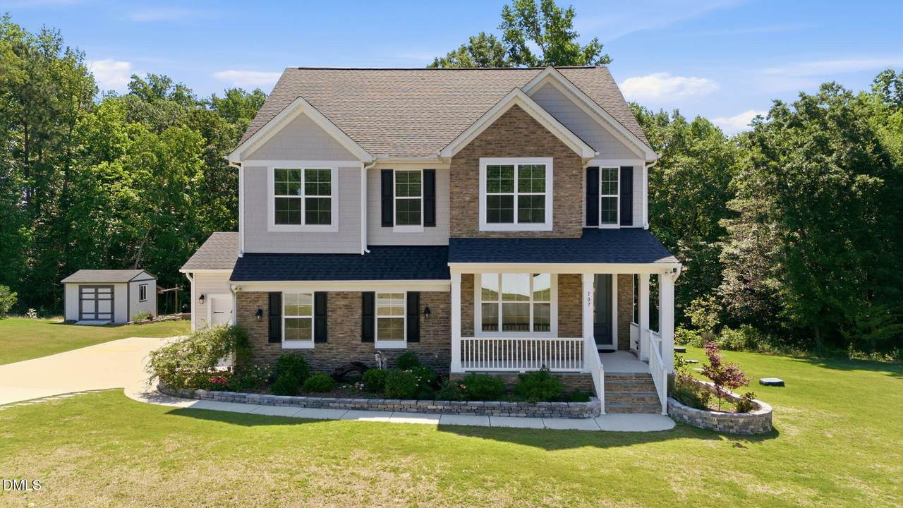107 Clearbrook Court - Photo 1