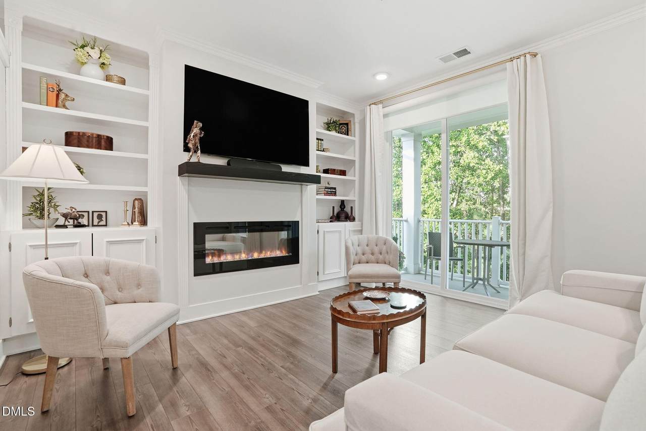 11548 Helmond Way - Photo 1