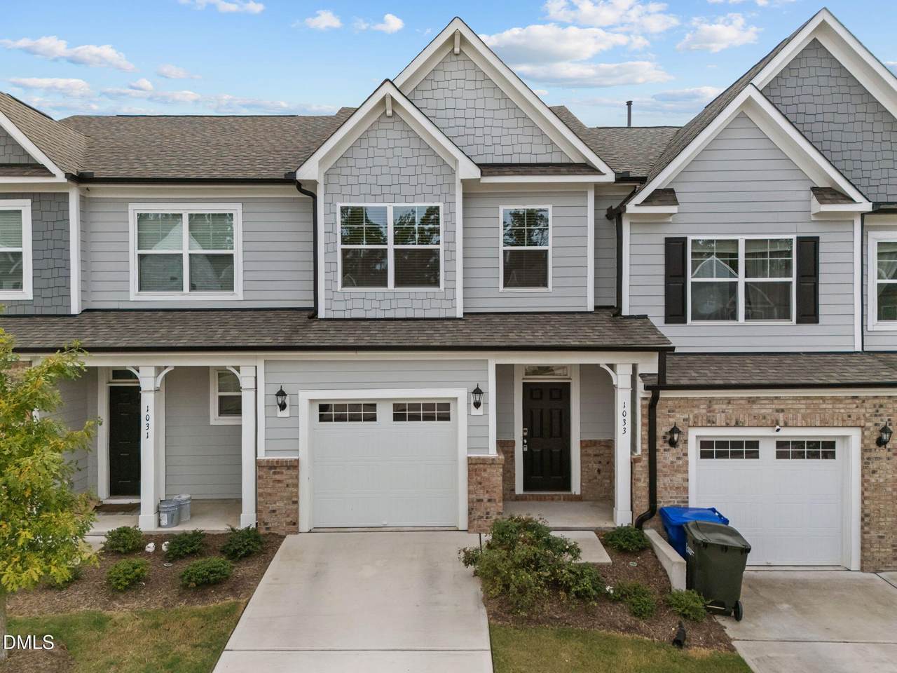 1033 Heartstone Way - Photo 1