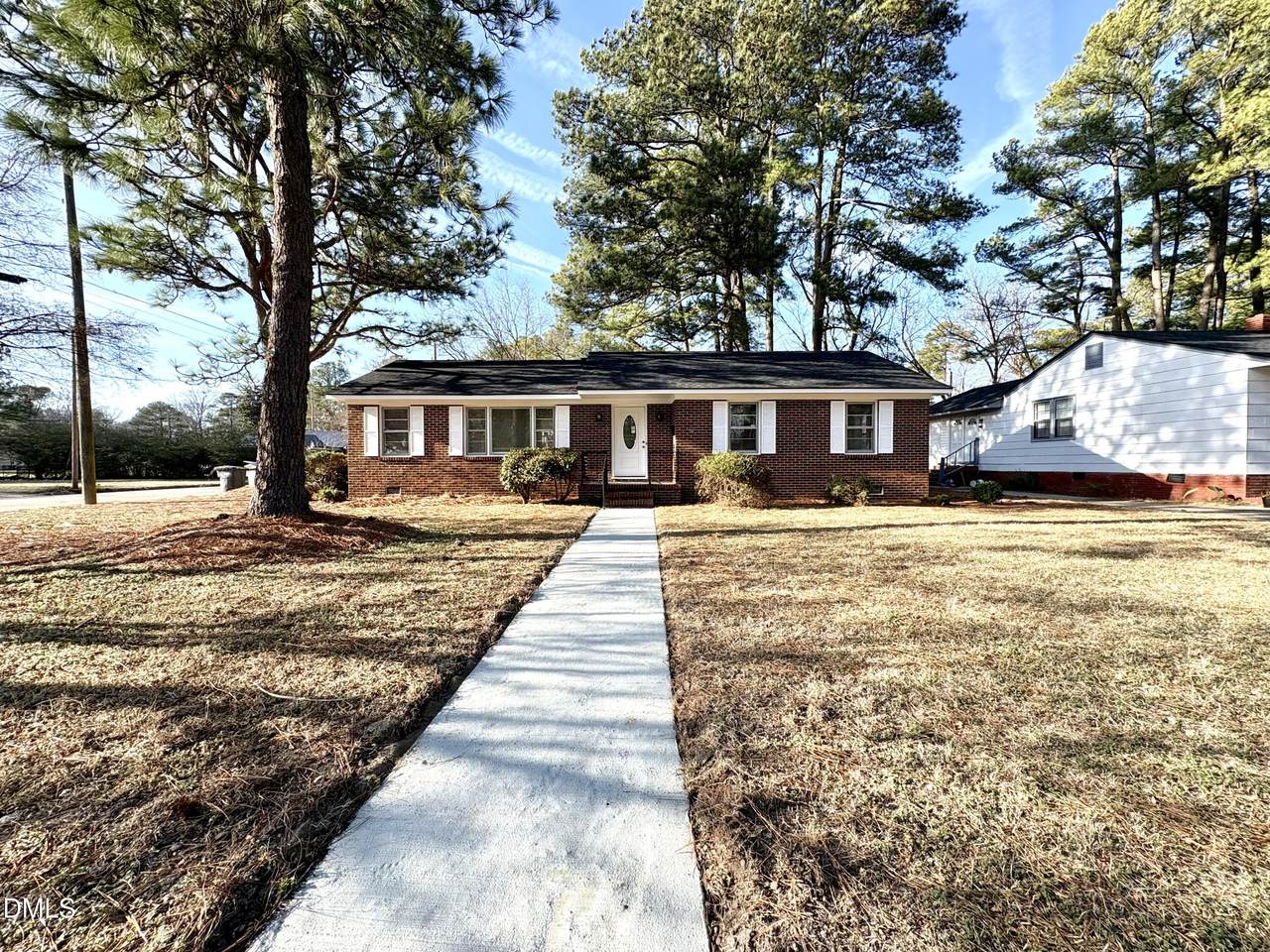 900 Shepard Drive - Photo 1