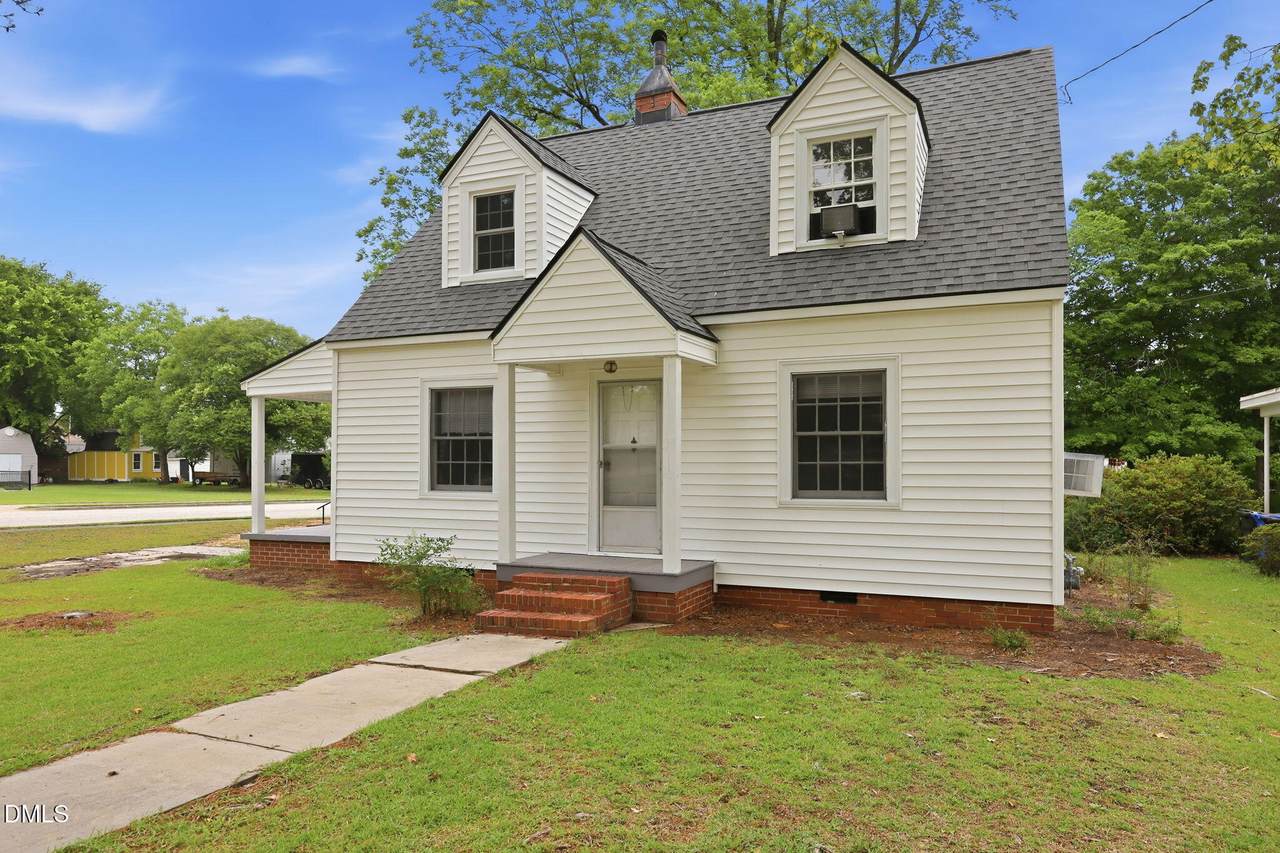 1001 9th Street - Photo 1
