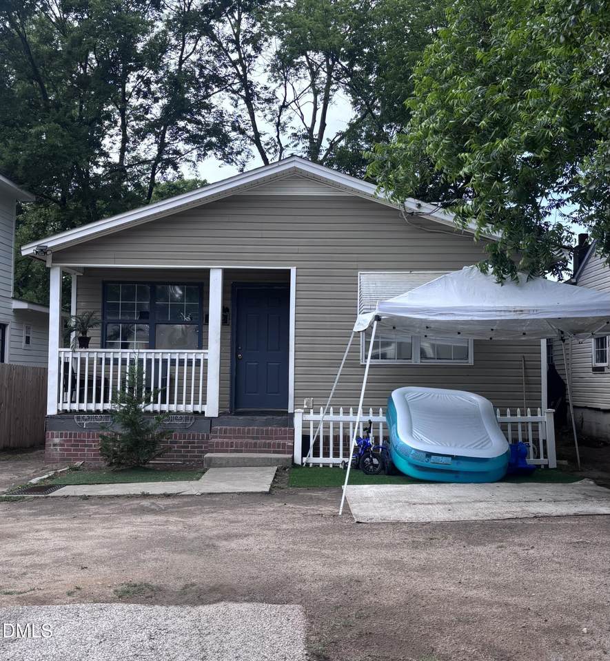 802 Vardaman Street - Photo 1