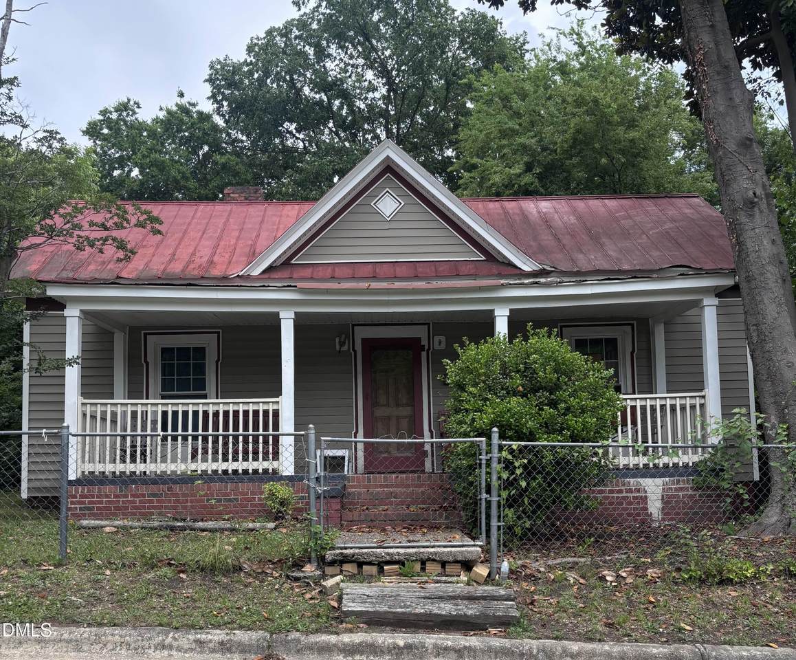 1113 Mark Street - Photo 1